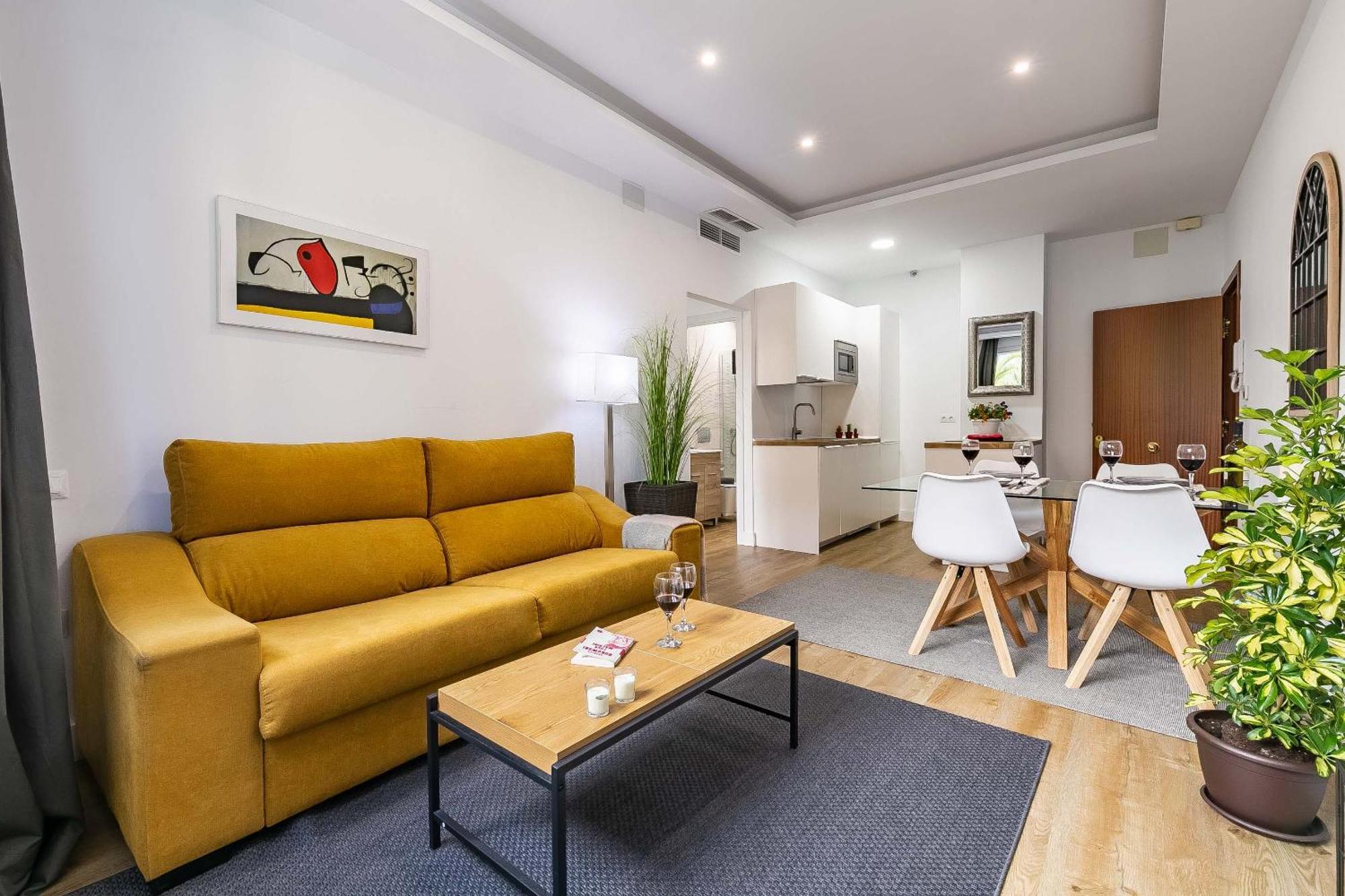 Soho Apartments Malaga Bagian luar foto