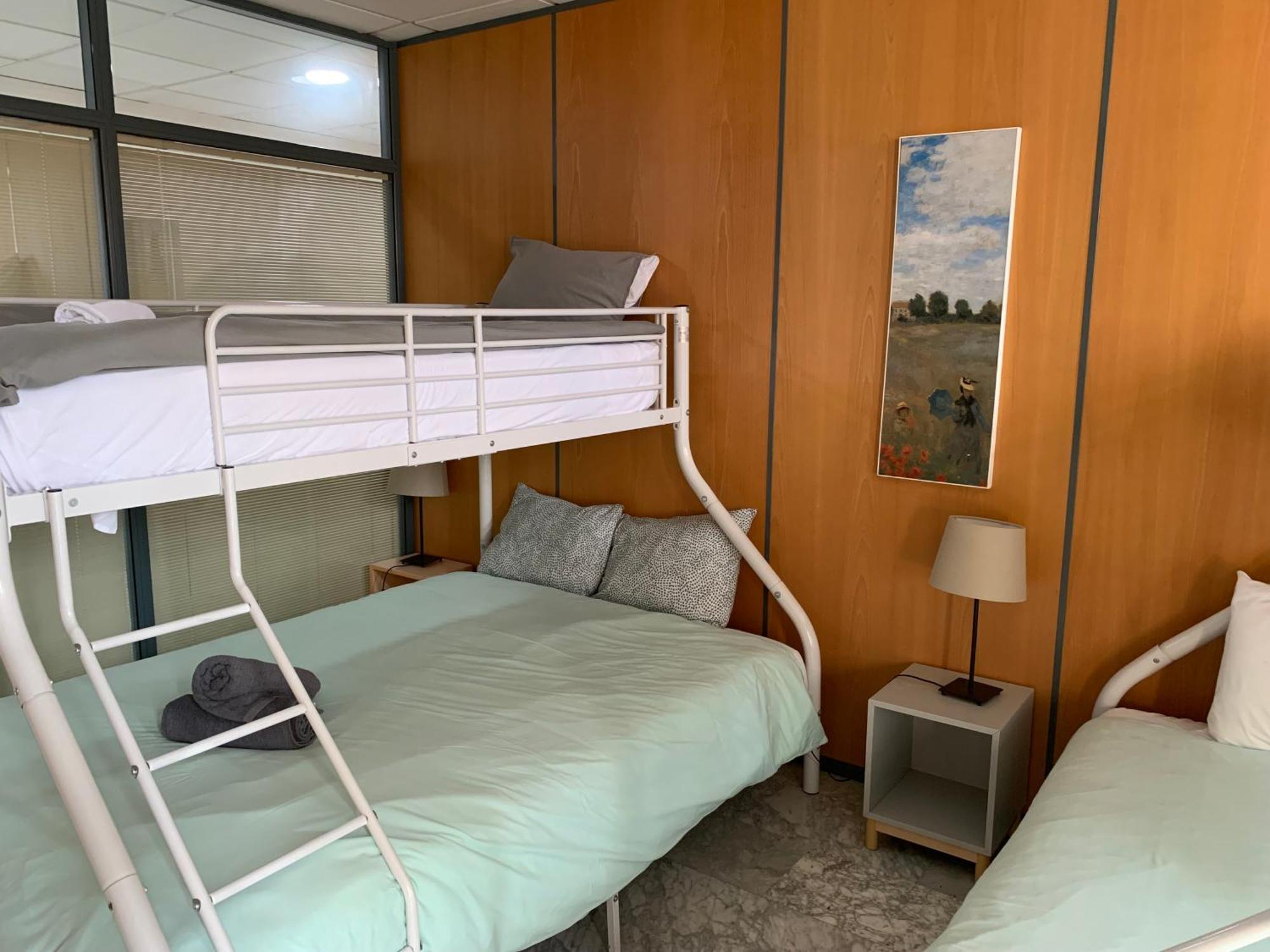 Soho Apartments Malaga Bagian luar foto